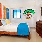 Peninsula Grand Condos By Rentals Your Way