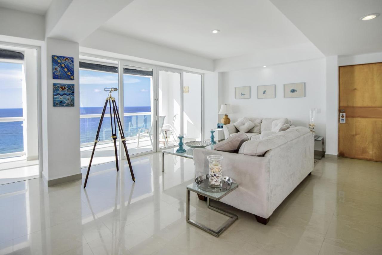 Peninsula Grand By Your Way *